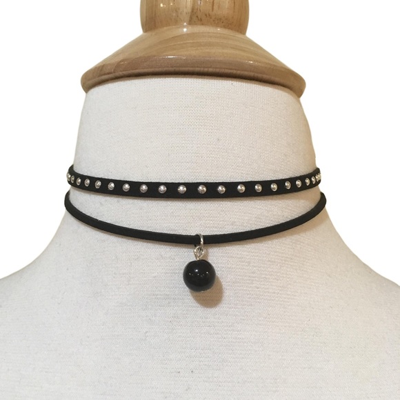 💥 CLEARANCE Silver Studded Pendant Double Choker - Picture 2 of 4